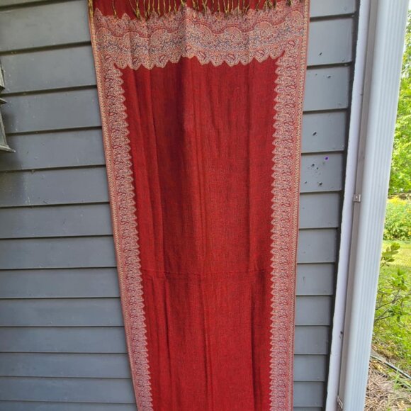 Red Gold Reversible Pashmina in Red and Gold - Picture 1 of 15